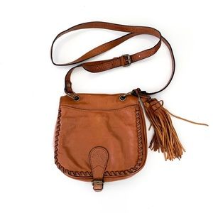 patricia nash salerno saddle bolsa